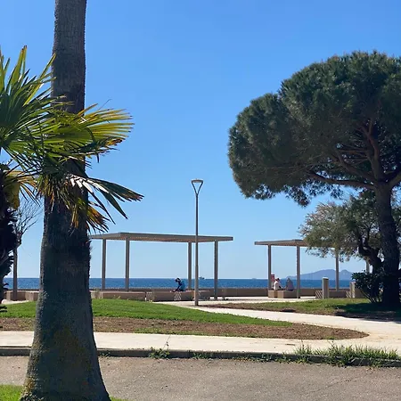 Tres Beau T2 Proximite Διαμέρισμα